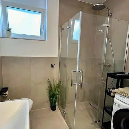 شقة Exklusive Neubauapartments بادربورن