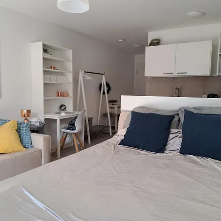 شقة Exklusive Neubauapartments بادربورن